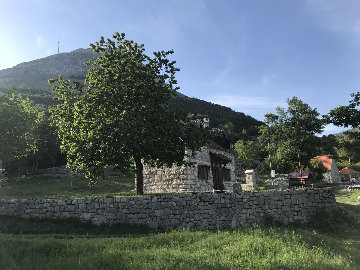 Lovcen Holiday Home เซทินเจ ภายนอก รูปภาพ