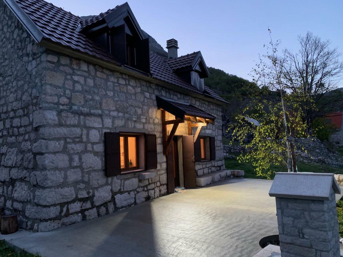 Lovcen Holiday Home เซทินเจ ภายนอก รูปภาพ