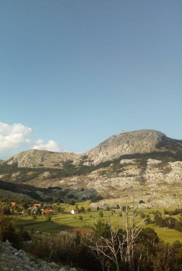 Lovcen Holiday Home เซทินเจ ภายนอก รูปภาพ